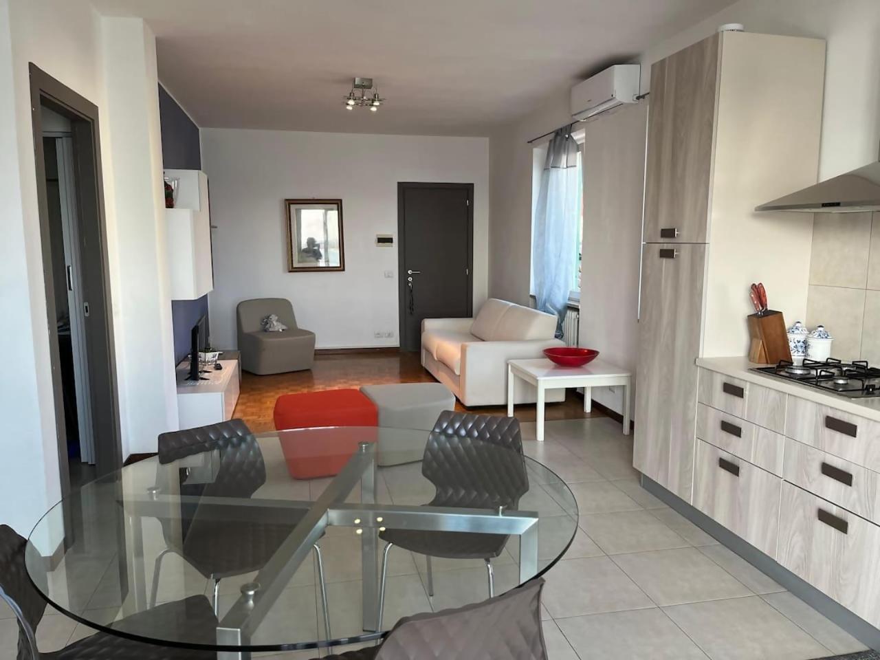 Villa Anastasye Your Lakefront Vacation Rental Predore Quarto foto