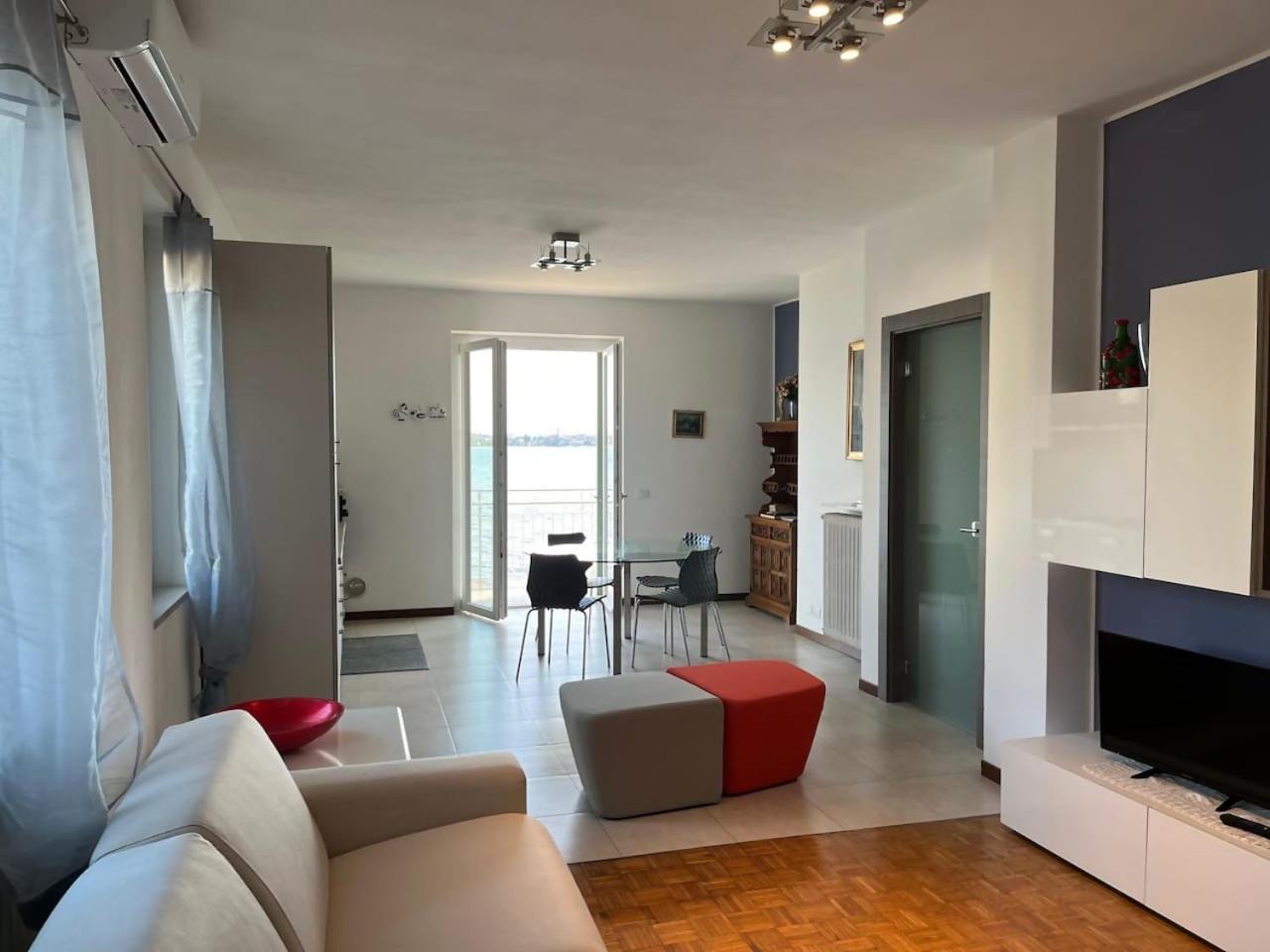 Villa Anastasye Your Lakefront Vacation Rental Predore Quarto foto
