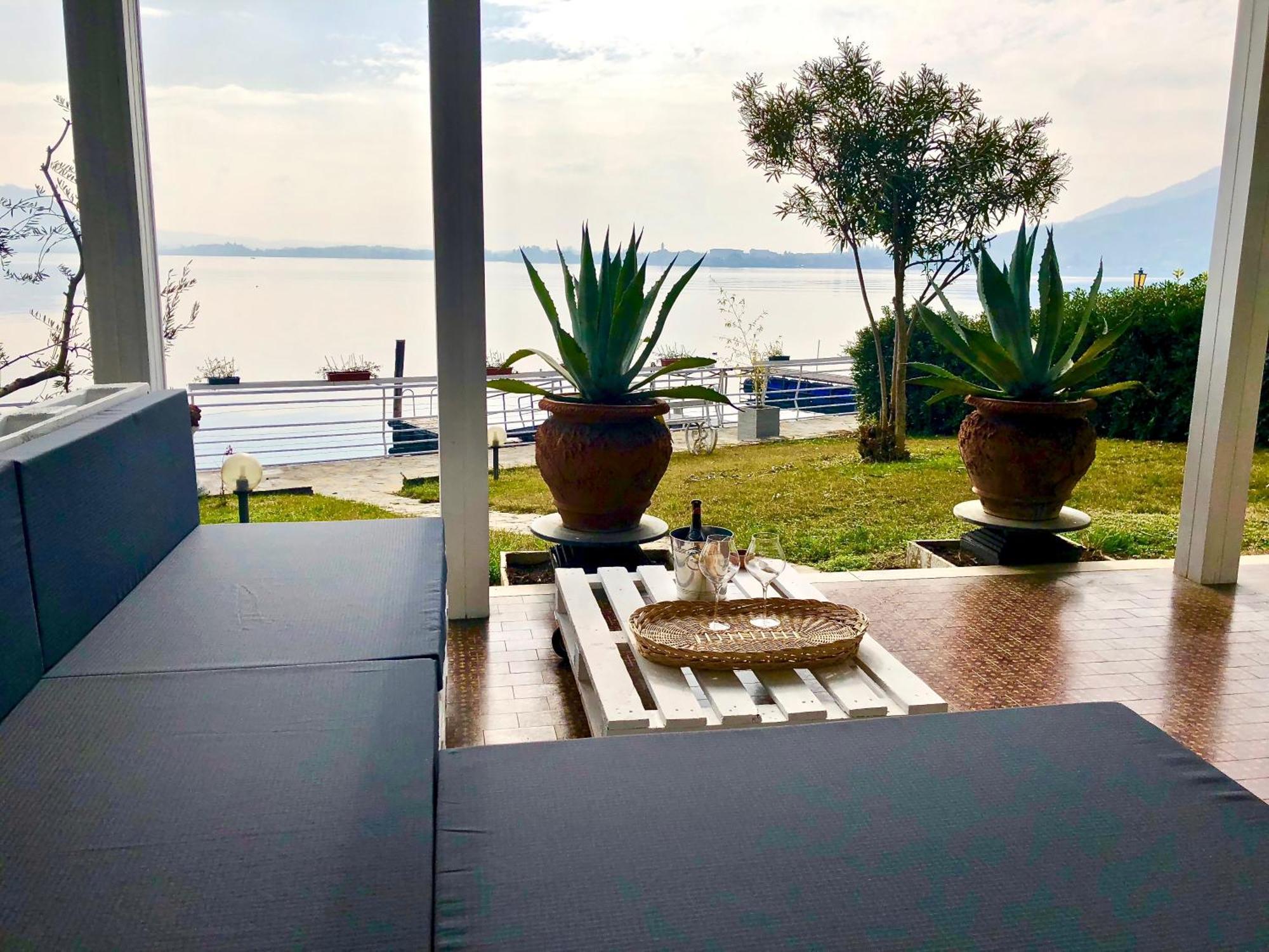 Villa Anastasye Your Lakefront Vacation Rental Predore Quarto foto